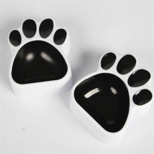 New Design Paw Shape Plastic Dog Bowl